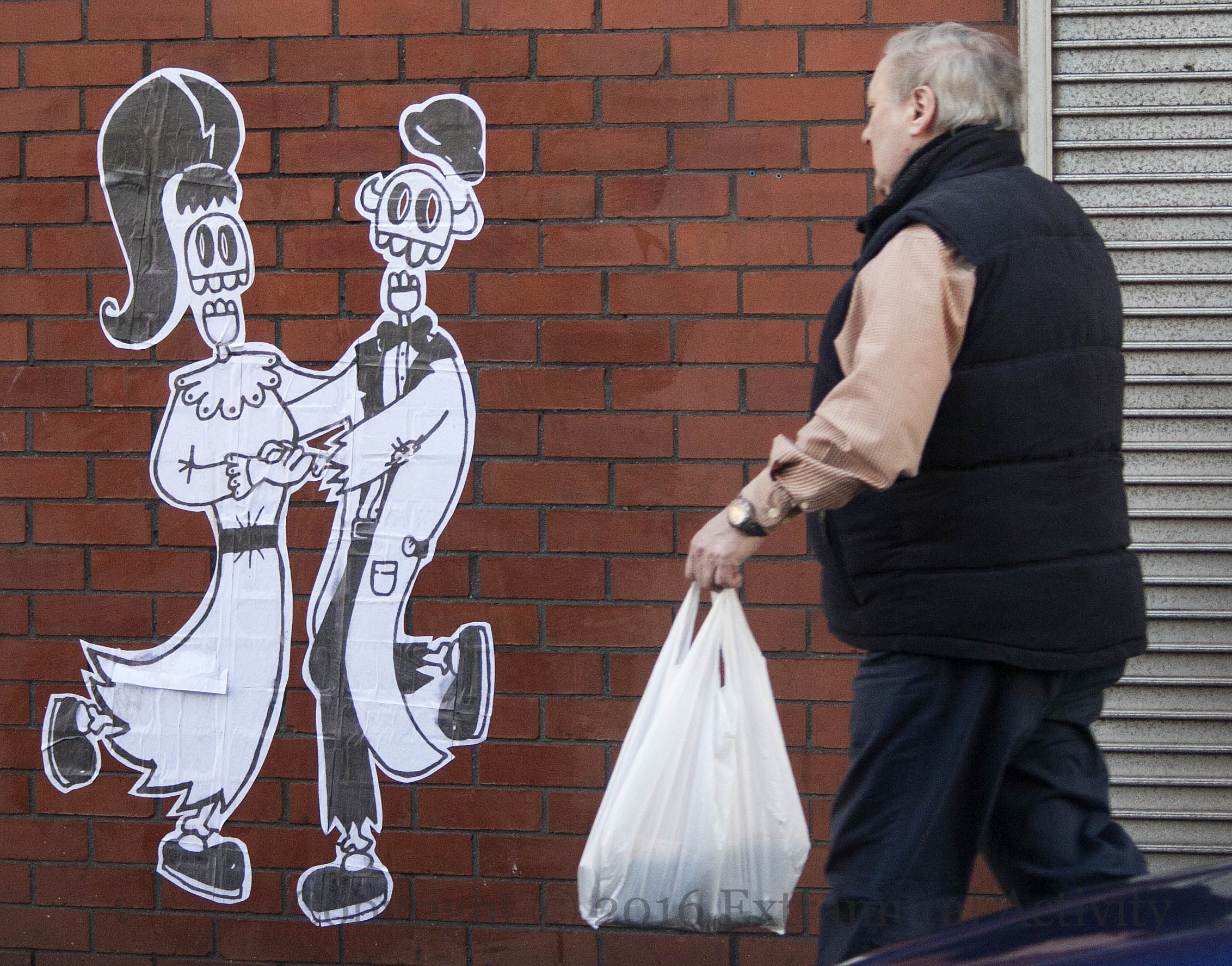 03260 2016-01-20 Dancers Paste-Up Man+