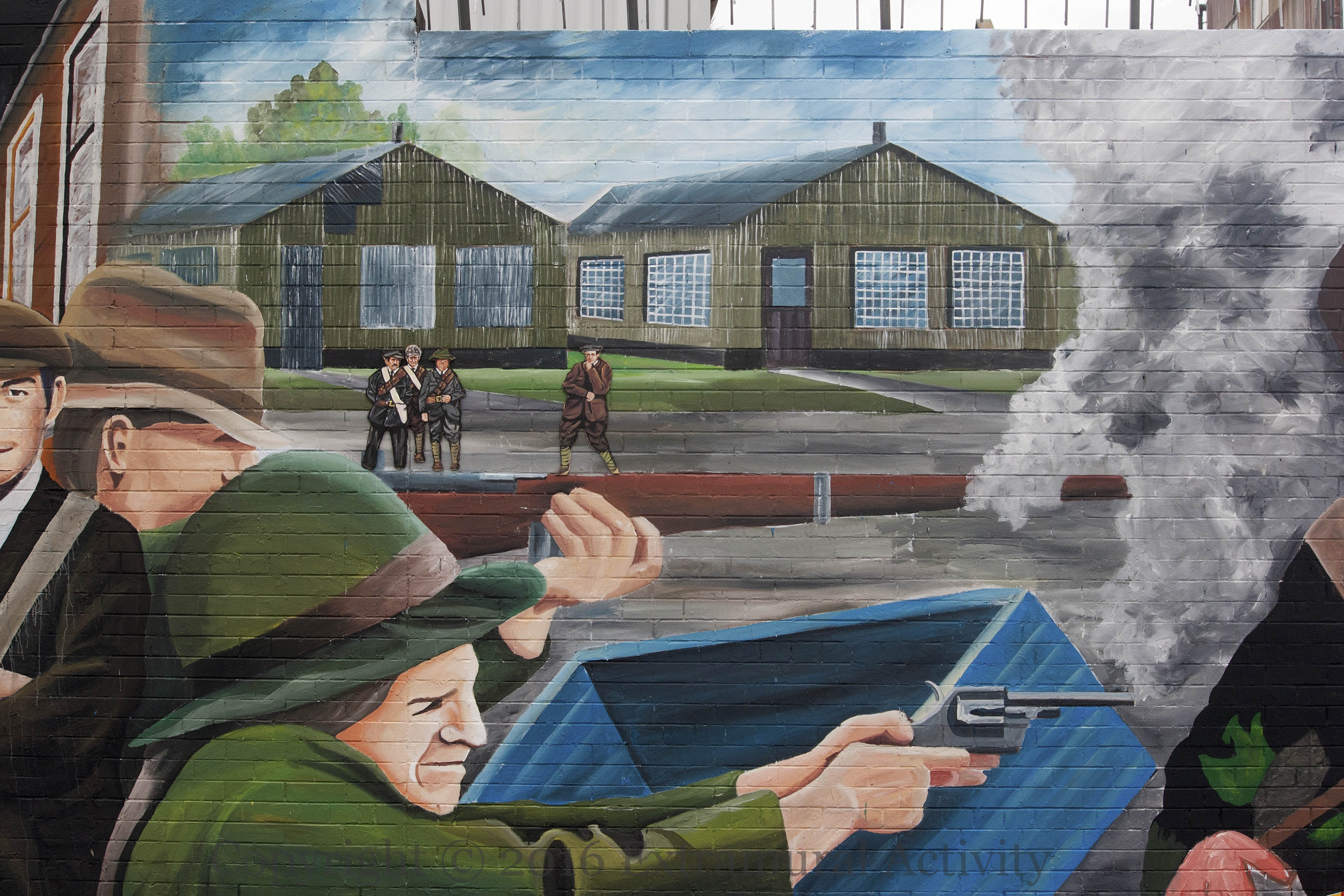 X03714 2016-08-04 IntWall2016 Willowbank Huts+